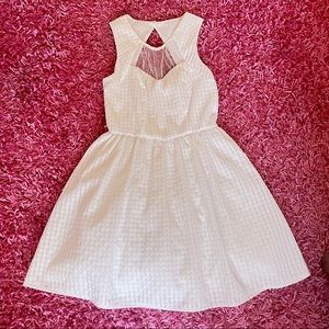 City Studios White Formal Puff Dress! Super cute for a formal dinner or party!